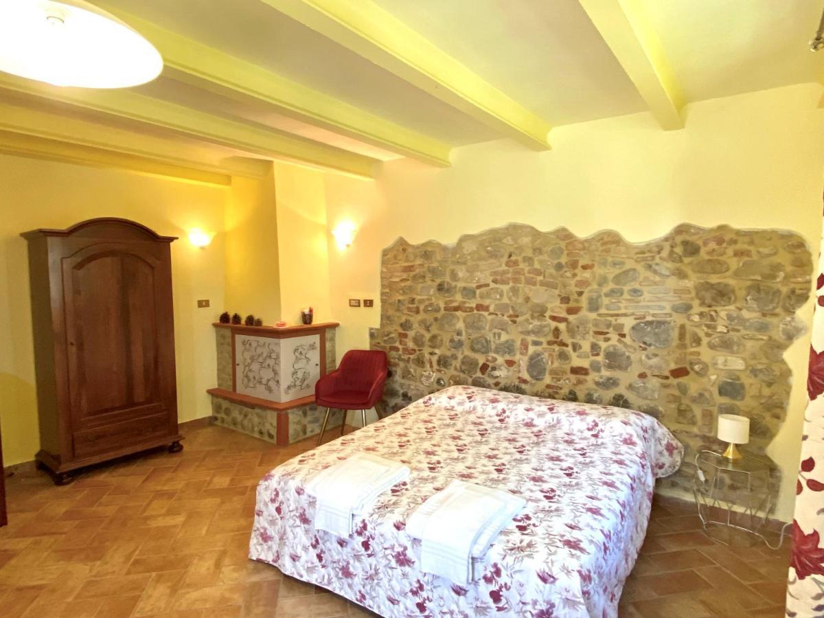 Agriturismo L'Antica Quercia Pomarance Kültér fotó