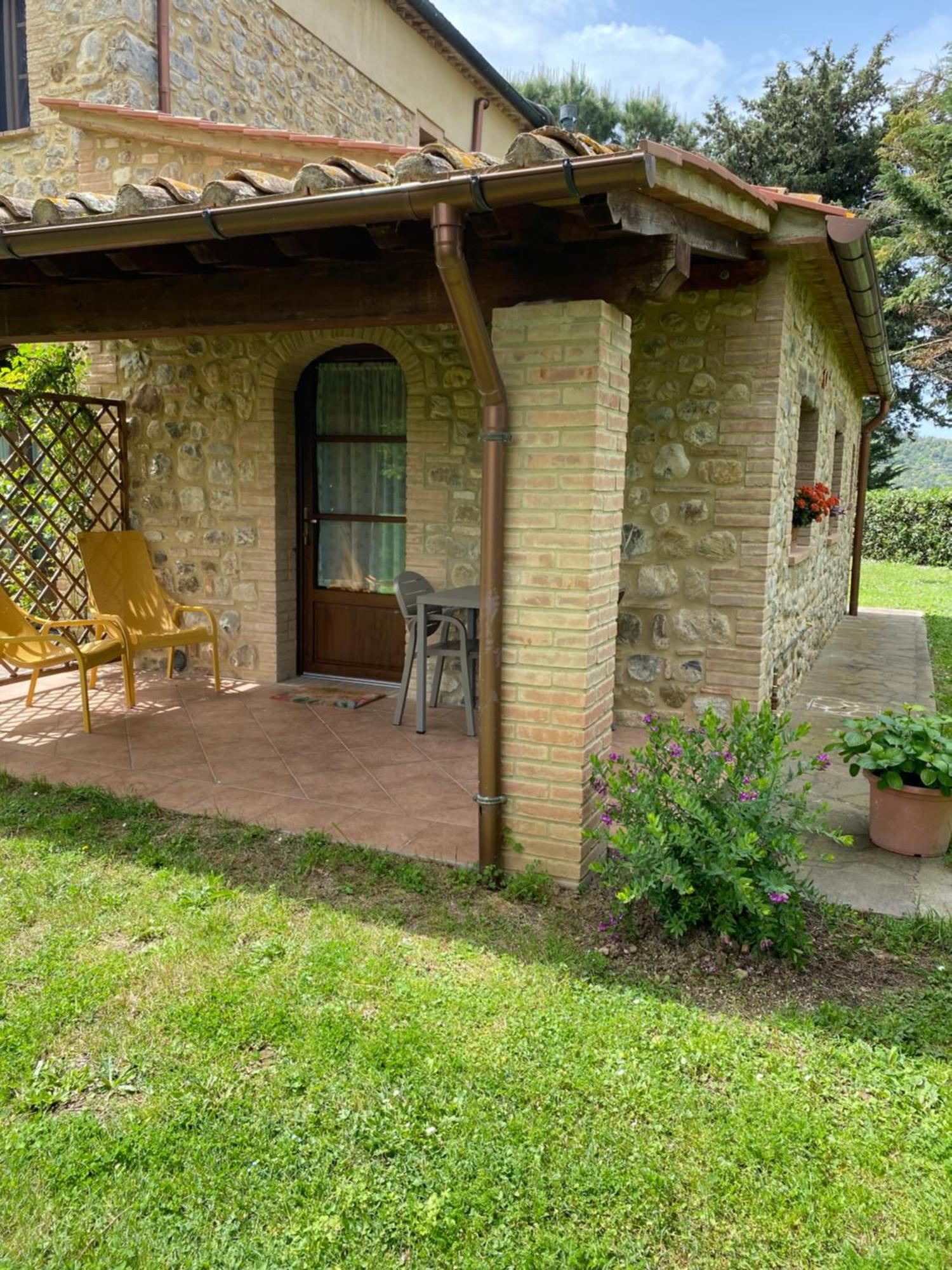Agriturismo L'Antica Quercia Pomarance Kültér fotó