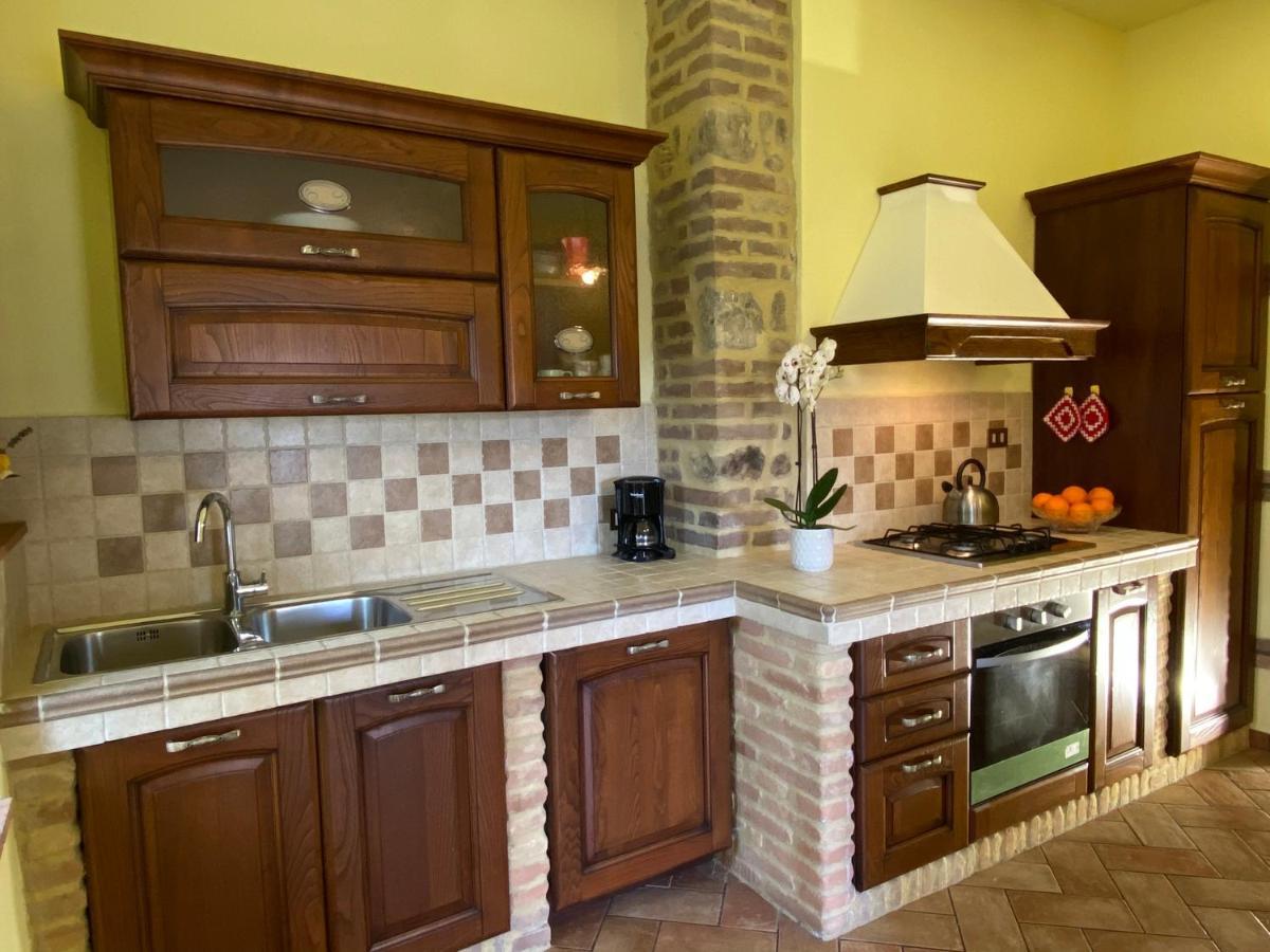 Agriturismo L'Antica Quercia Pomarance Kültér fotó